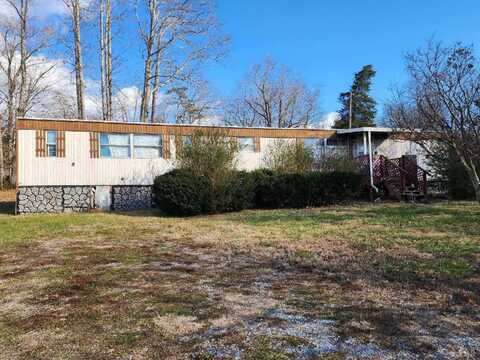 2225 Irving Road, Thaxton, VA 24174