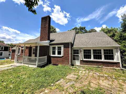 202 Charlotte Street, Brookneal, VA 24528