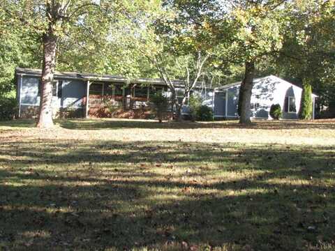 561-475 Twin Lakes Road, Evington, VA 24550