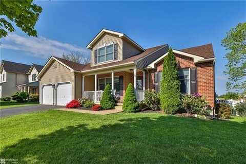 26 Country Side Court, Palmer, PA 18045