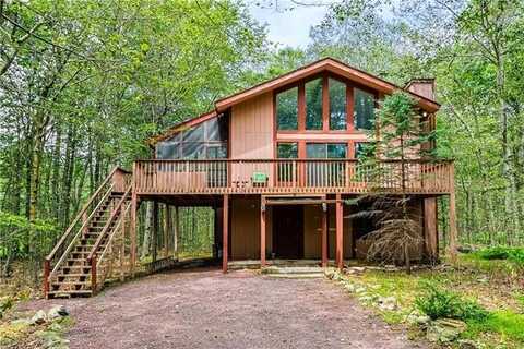 205 Buckskin Way, Tobyhanna, PA 18350