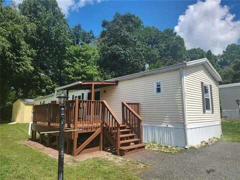 148 Mountain Village Drive, Longswamp, PA 18062