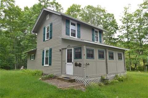 430 Highline Road, Pequea, PA 18328