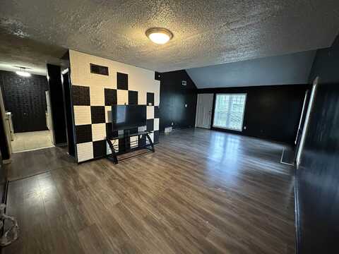 5244 JOHNS RIVER, Memphis, TN 38116