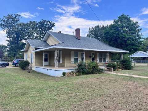 310 FAIRGROUND, Savannah, TN 38372