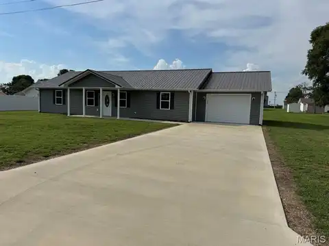 902 C Street, Malden, MO 63863
