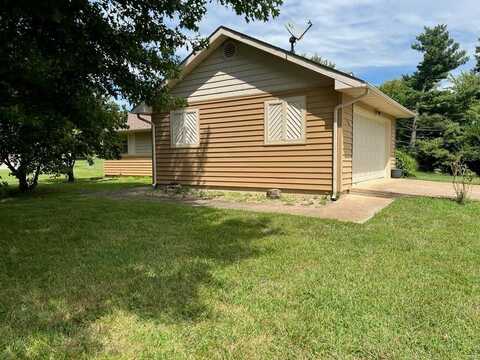 1316 Woodhill Drive, Lebanon, MO 65536