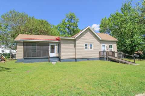 211 Almond Street, Poplar Bluff, MO 63901