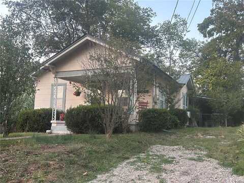 1409 Spring Street, Poplar Bluff, MO 63901