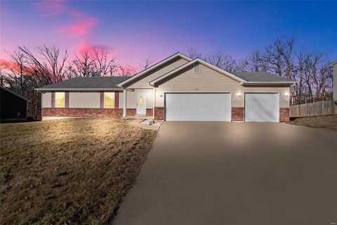 170 Village Circle Drive, Winfield, MO 63389