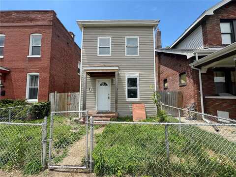 7517 Virginia Avenue, Saint Louis, MO 63111