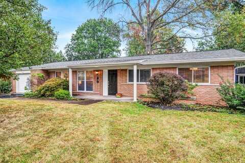 18 Pricewoods Lane, Saint Louis, MO 63132