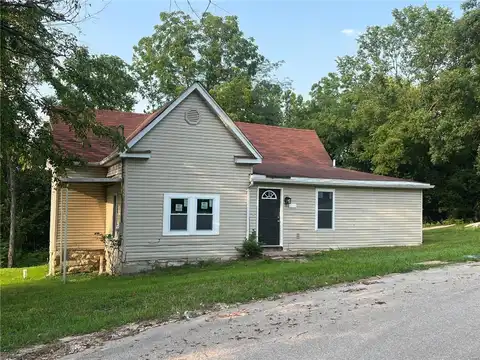 619 E Third Street, De Soto, MO 63020