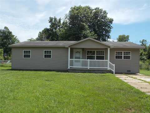 42 County Road 5651, Poplar Bluff, MO 63901