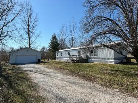 417 East Birch Street, Hunnewell, MO 63443