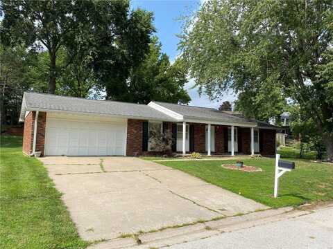 30 Satellite Drive, Hannibal, MO 63401