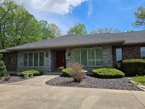 37 El Rancho Drive, Hannibal, MO 63401