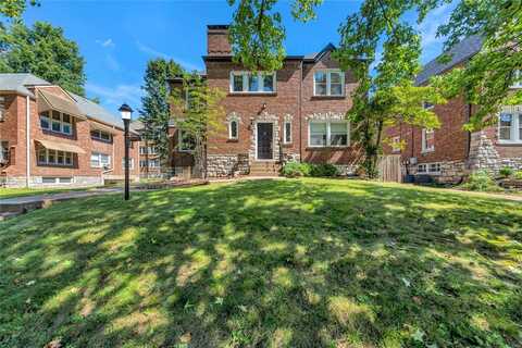 7527 Cromwell Drive, Clayton, MO 63105