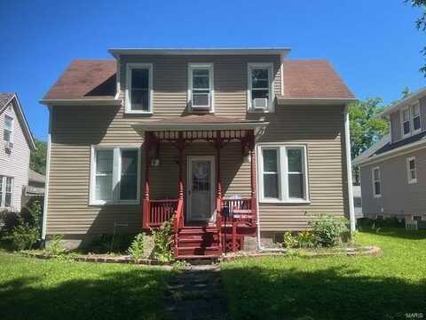 1011 13th Street, Highland, IL 62249