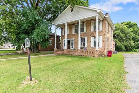 114 W North Street, Sikeston, MO 63801