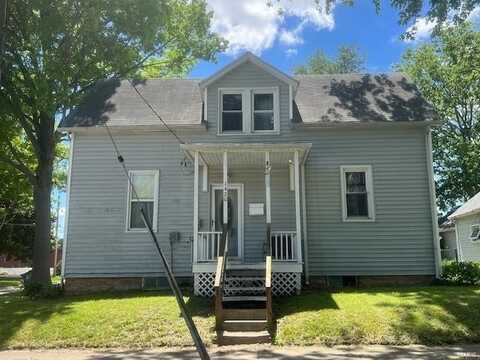 1420 8th Street, Highland, IL 62249