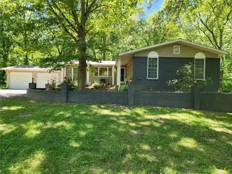 17867 Old Jamestown Road, Florissant, MO 63034