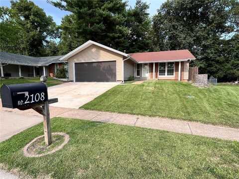 2108 Butterfield Court, Maryland Heights, MO 63043