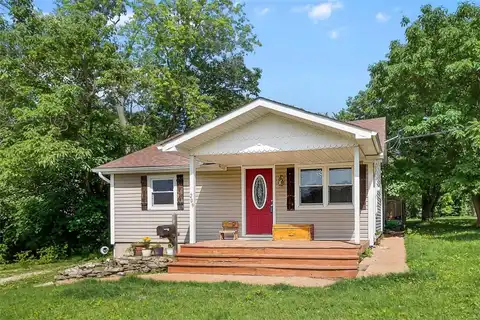 209 Kennett Street, De Soto, MO 63020