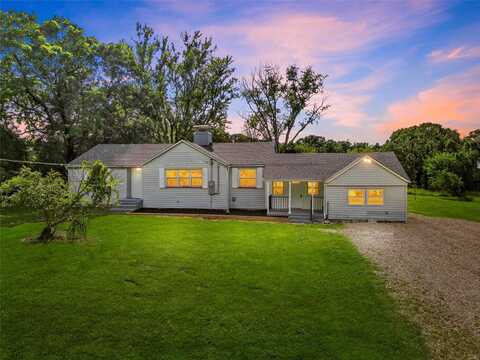 7811 West Forest Hills Drive, Dittmer, MO 63023