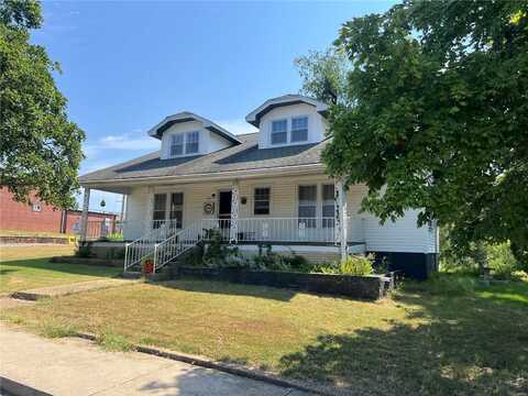 712 Vine, Doniphan, MO 63935