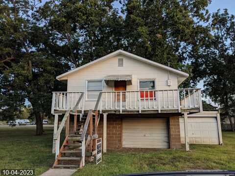 30 Dardenne Drive, Saint Charles, MO 63301