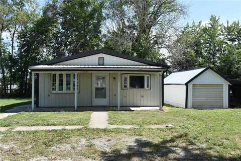 206 East Chestnut, Shelbina, MO 63468