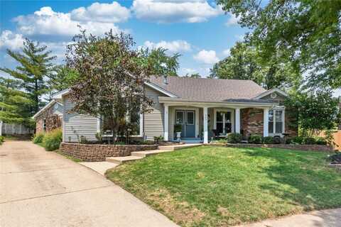 343 Oakleigh Woods Drive, Ballwin, MO 63011