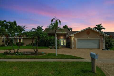 20051 NW 2nd St, Pembroke Pines, FL 33029