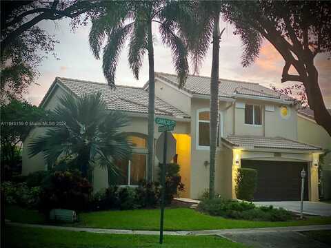 10202 Caracas St, Cooper City, FL 33026