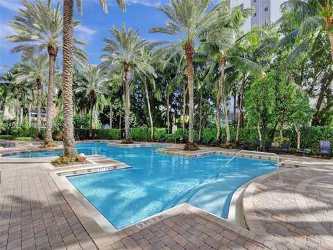 17125 N Bay Rd, Sunny Isles Beach, FL 33160