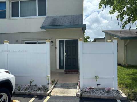 3001 NW 4th Ter, Pompano Beach, FL 33064