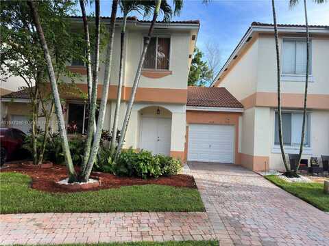 6519 Hidden Cove Dr, Davie, FL 33314