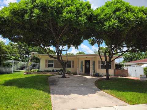 230 NW 57th Ct, Miami, FL 33126