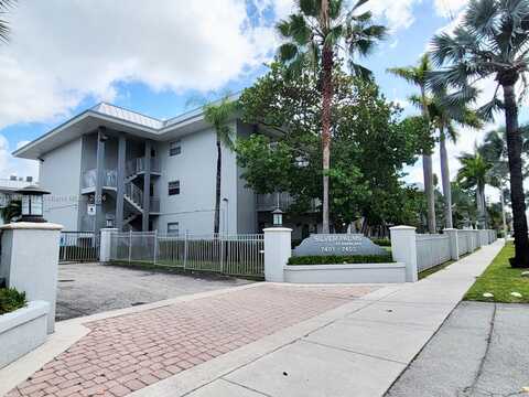 7403 SW 82nd St, Miami, FL 33143