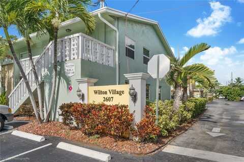 2607 NE 8th Ave, Wilton Manors, FL 33334