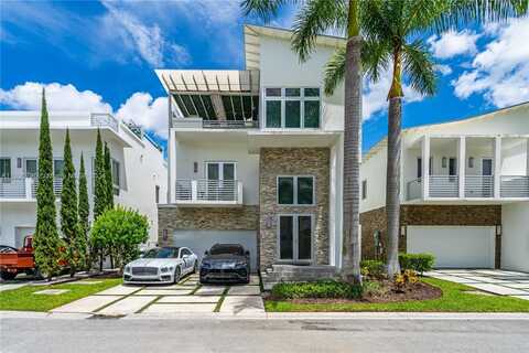 3349 NW 84th Ct, Doral, FL 33122