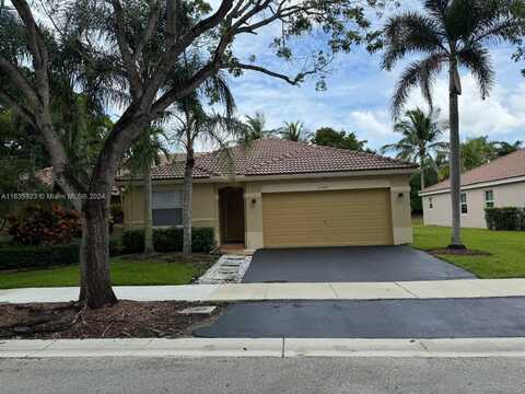 2044 Andromeda Ln, Weston, FL 33327