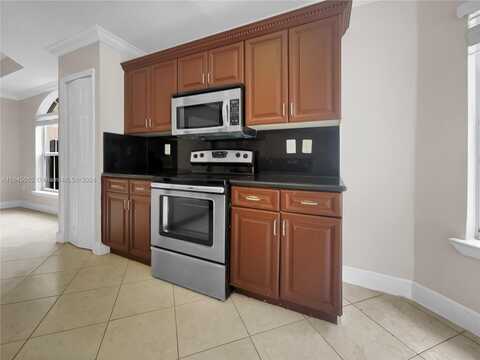 15371 SW 26th Ter, Miami, FL 33185