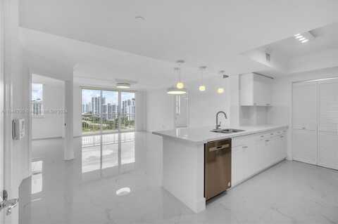 19501 W Country Club Dr, Aventura, FL 33180