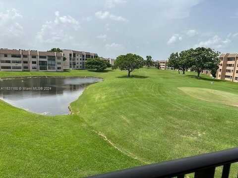 10101 Sunrise Lakes Blvd, Sunrise, FL 33322