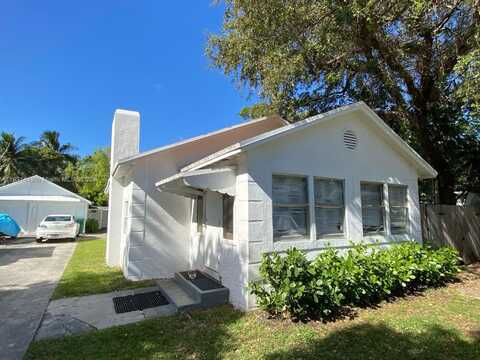 8982 NW 5TH AVE, El Portal, FL 33150