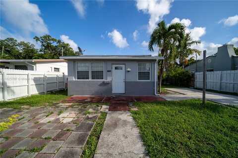 2632 NE 214th St, Miami, FL 33180