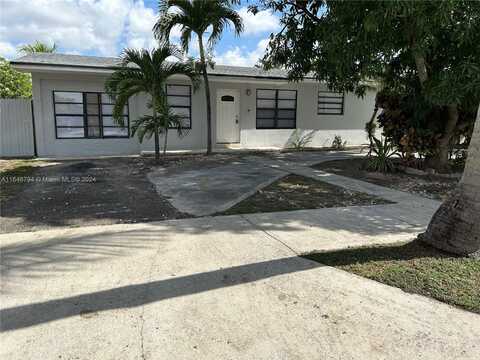 735 W 73rd PL, Hialeah, FL 33014