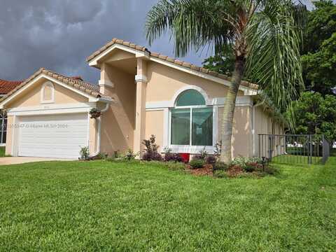 8510 Tourmaline Blvd, Boynton Beach, FL 33472